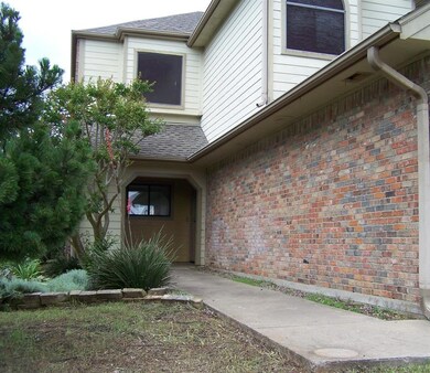 1921 Tanglewood Blvd, Pottsboro, TX 75076 - photo 2