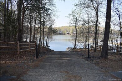 185 Lago Vista Dr, New London, NC 28127 - photo 5