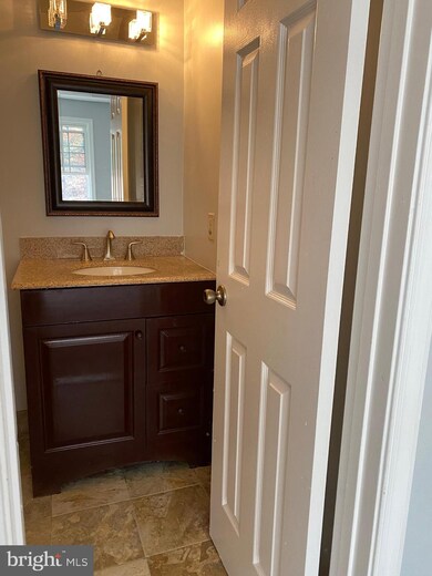 15355 Watermill Terrace, Woodbridge, VA 22191 - photo 4