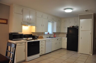 1115 Powers Dr, Tyler, TX 75701 - photo 7