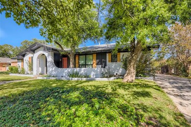 4028 Aragon Dr, Fort Worth, TX 76133 - photo 3