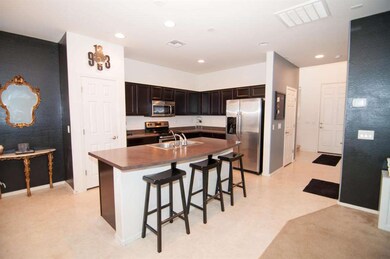 5_Gaby Rd_Kitchen