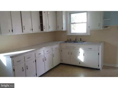 1429 Farmington Ave, Pottstown, PA 19464 - photo 7