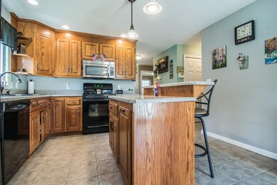 20 Fox Run Rd unit 20, Blackstone, MA 01504 - photo 4