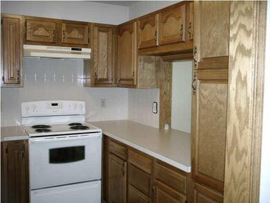 All appliances Stay for Buyer