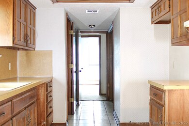 6513 S 29th West Place, Tulsa, OK 74132 - photo 4