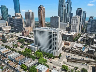 Vision on State unit 1702, Chicago, IL 60605 - photo 2