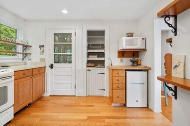 thumbnail_5 kitchen