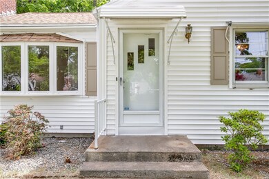 196 Lansdowne Rd, Warwick, RI 02888 - photo 4