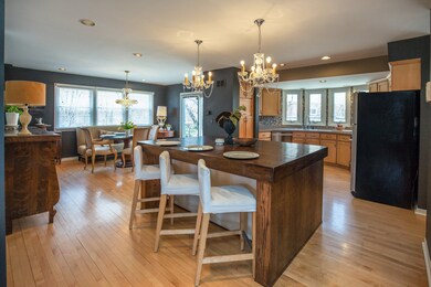 604 Count Fleet Ct, Naperville, IL 60540 - photo 6