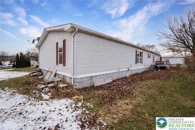 9131 N Primrose Cir, Breinigsville, PA 18031 - photo 7