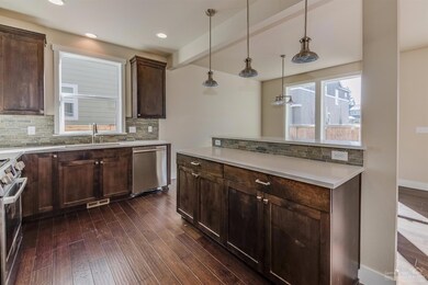 20499 SE Braelen Ln, Bend, OR 97702 - photo 3