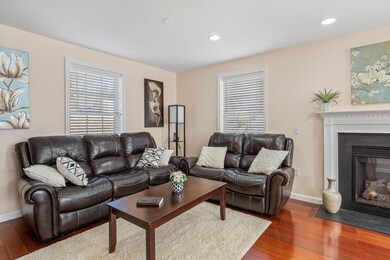 25 Gosselin Rd, Nashua, NH 03062 - photo 3