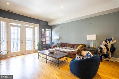 2298 Champlain St NW unit C, Washington, DC 20009 - photo 4