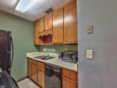 1926 Fleischmann Rd, Tallahassee, FL 32308 - photo 7