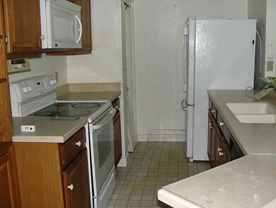 46 Brewster Cir unit 46, Bridgton, ME 04009 - photo 3