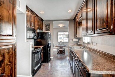 1221 E Almeria Rd Phoenix AZ-large-010-1