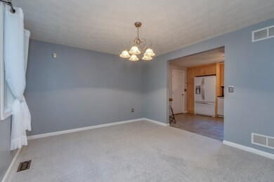 24 Lenny Ln, Hudson, NH 03051 - photo 5