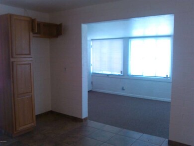 Entry to Sunroom