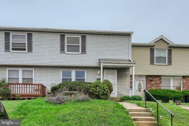 12373 Boncrest Dr, Reisterstown, MD 21136 - photo 2