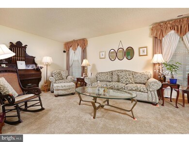 708 Garrison Ct, West Deptford, NJ 08051 - photo 5