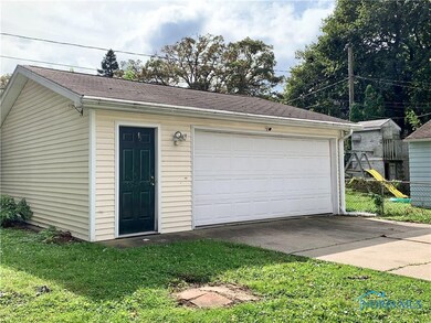 2141 Loxley Rd, Toledo, OH 43613 - photo 4