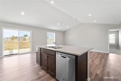 2416 Whispering Ridge Dr, Des Moines, IA 50320 - photo 4