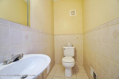 69 Roswell Ave, Staten Island, NY 10314 - photo 5