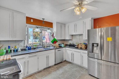 45693 Spruce Dr, Lexington Park, MD 20653 - photo 6