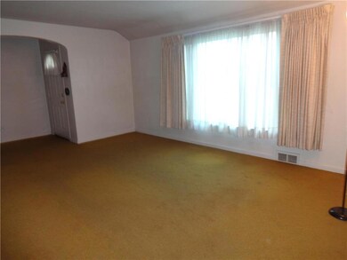 325 S Walnut St, Bath, PA 18014 - photo 2