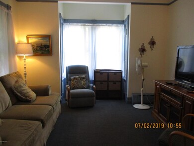 47 Pemberwick Rd, Greenwich, CT 06831 - photo 5