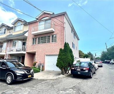 15 Peacock Loop, Staten Island, NY 10309 - photo 2
