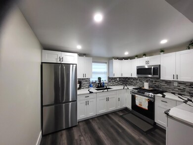 507 Wisteria Ave unit B, Fort Pierce, FL 34982 - photo 3