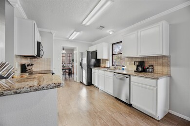 26902 Cherokee Ln, Magnolia, TX 77354 - photo 7