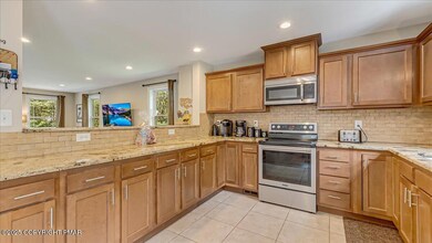 10 W Clarke's Ln, Jim Thorpe, PA 18229 - photo 3