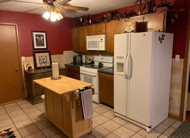 1405 S Adams St, Hugoton, KS 67951 - photo 5