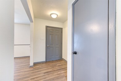 310 N 9th St, Beasley, TX 77417 - photo 7