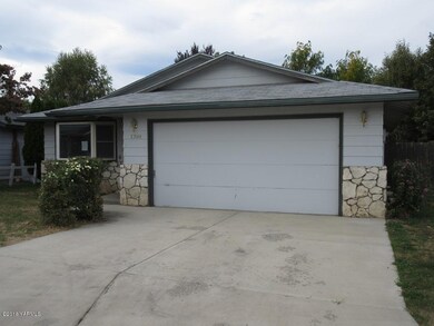 561-873815-front right
