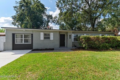5416 Attleboro St, Jacksonville, FL 32205 - photo 2