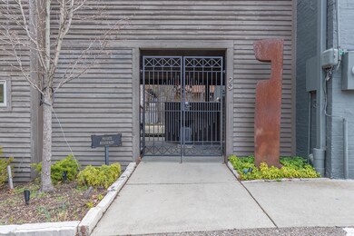 Spring_St_27_Unit_7_01