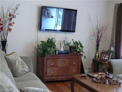 2104 Lamar Dr, Asheboro, NC 27203 - photo 3