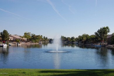 03 - Community Lake