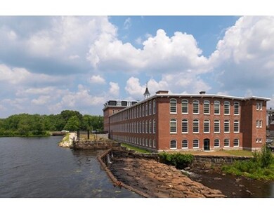 670 Linwood Ave unit 115, Whitinsville, MA 01588 - photo 2