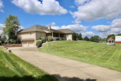 1485 E Lieutenant Ln, Bloomington, IN 47401 - photo 4