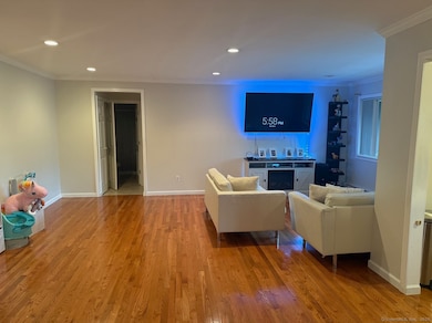 333 Vincellette St unit 109, Bridgeport, CT 06606 - photo 6