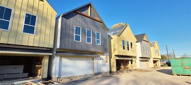 312 Sowbread St, Houston, TX 77018 - photo 3