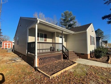 2009 Dellrose Dr, Hopewell, VA 23860 - photo 2