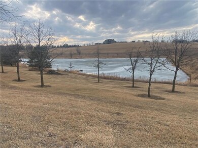 000 Pointe Ct, Cumming, IA 50061 - photo 6