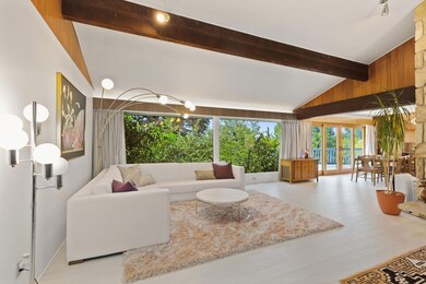 1090 NE Savage St, Grants Pass, OR 97526 - photo 7