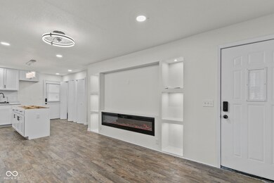 630 W Cross St, Austin, IN 47102 - photo 5